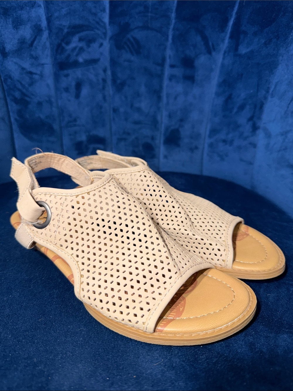 Blowfish Malibu Women’s Beige Perforated Slingback Sandals Size 6.5